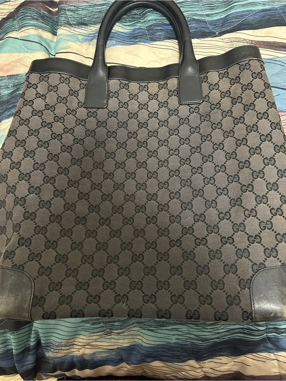 Authentic Gucci GG Supreme Monogram tote